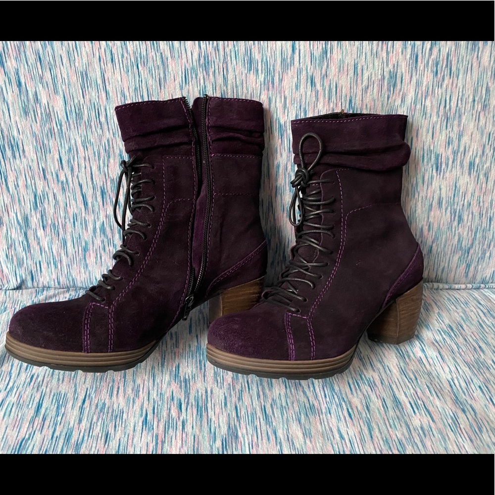 Beautiful Purple greased suede Woman boots